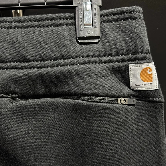 Carhartt Relaxed Fit Midrise joggers,elastic drawstring waist,hip & a zip pocket - Picture 5 of 9